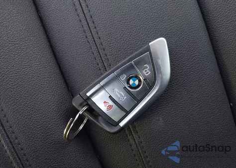 2022 BMW X5 Sdrive40I z USA, uszkodzony, nr VIN 5UXCR4C01N9M36296